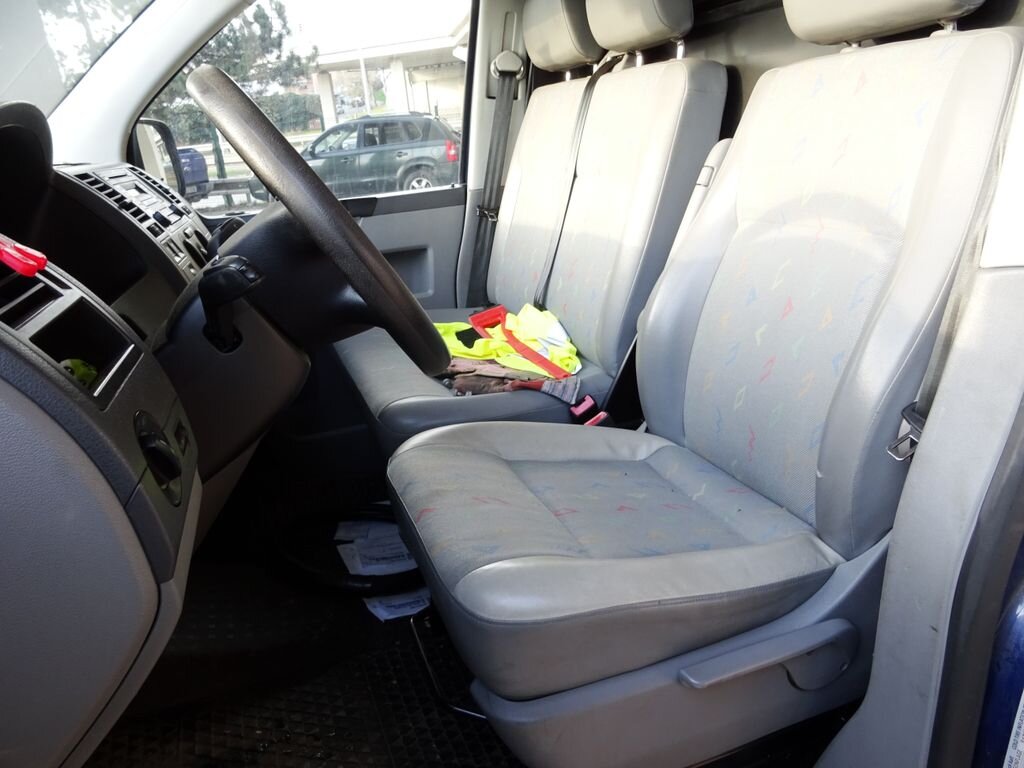 Volkswagen Transporter Skříň 2,5 l 96 kw