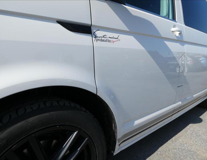 Volkswagen Multivan 15