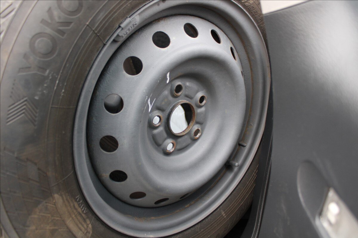 Toyota RAV4 SUV 2,2 l 100 kw