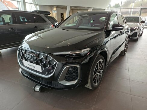 Audi Q5 SUV / Terénní 2,0 l 150 kw