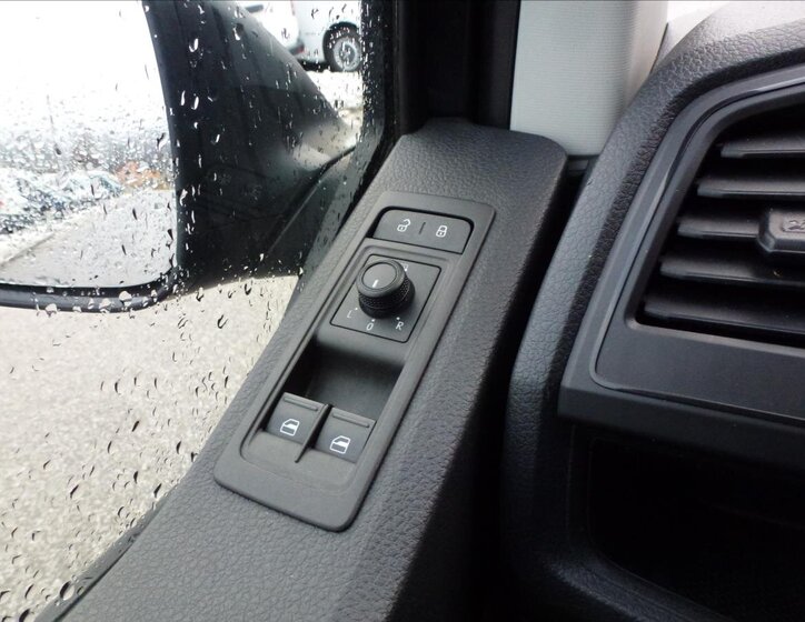 Volkswagen Transporter 32