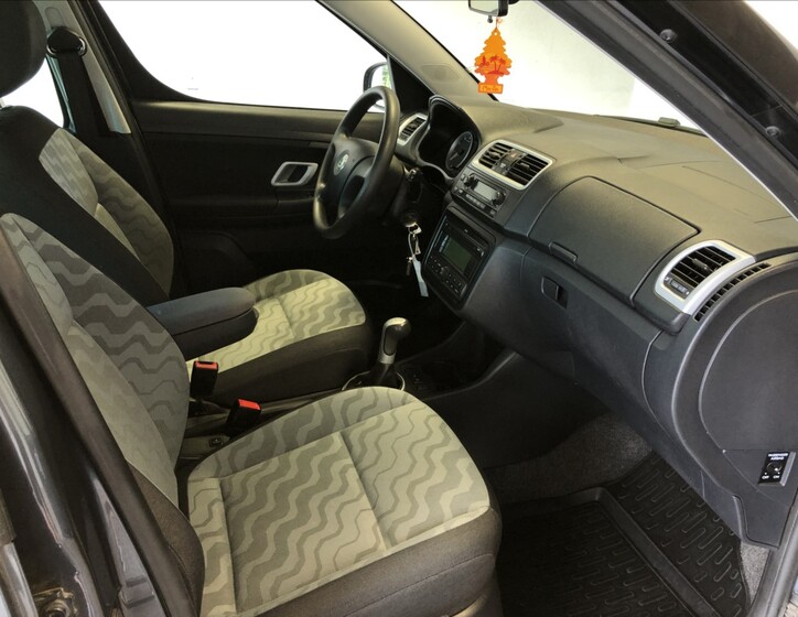 Škoda Roomster 12