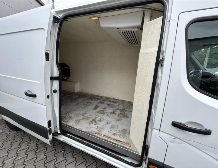 Renault Master 23
