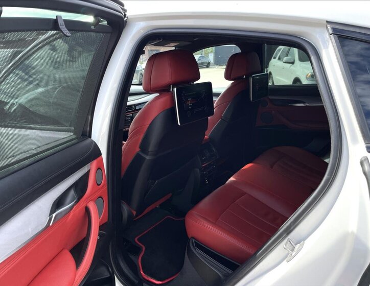 BMW X6 SUV 3,0 l 230 kw