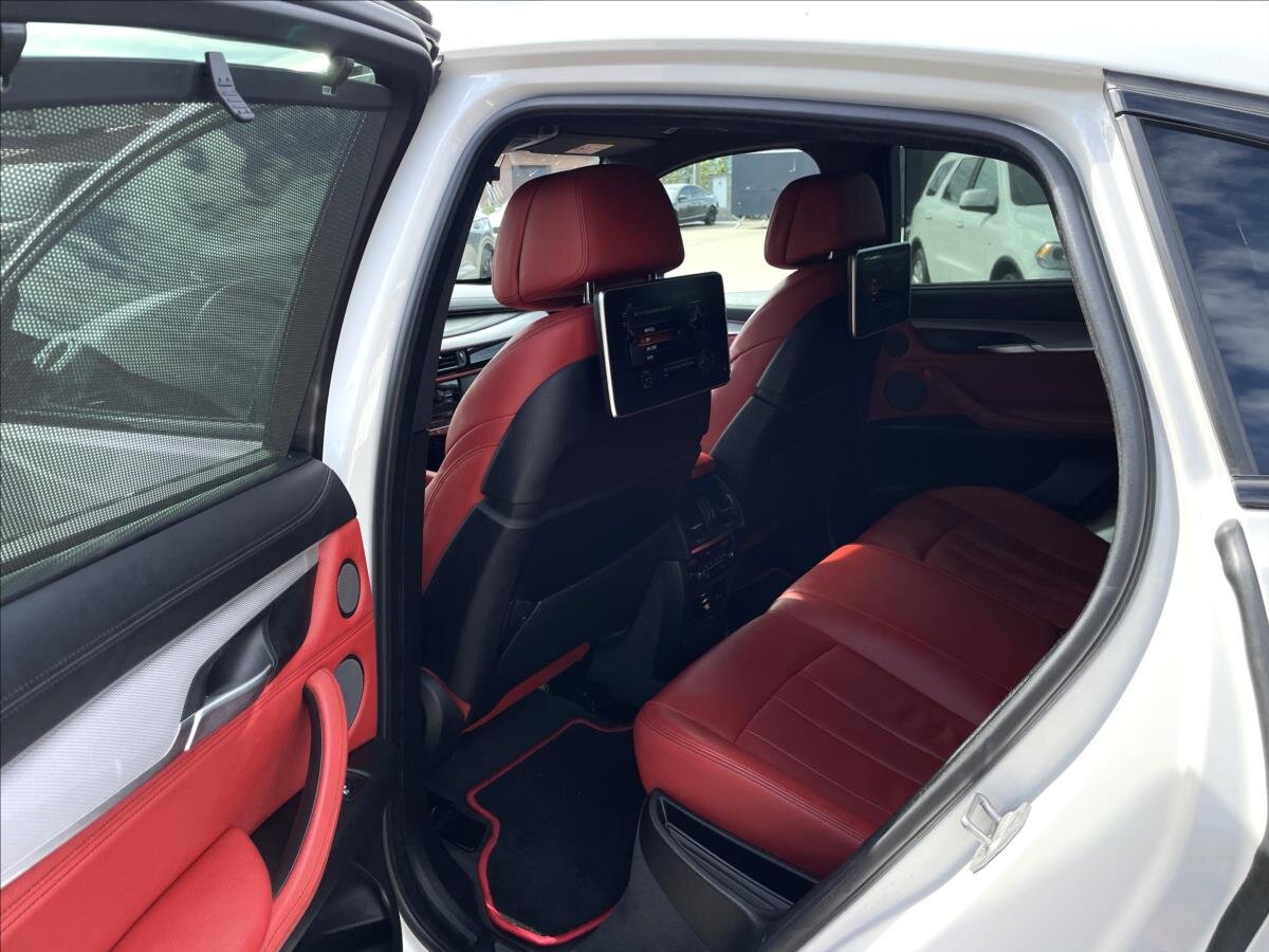 BMW X6 SUV 3,0 l 230 kw