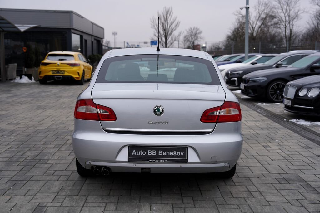 Škoda Superb Sedan 1,8 l 118 kw