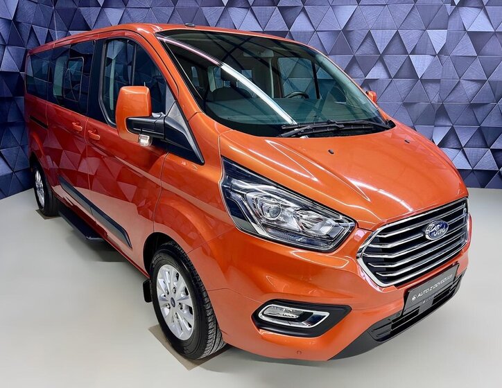 Ford Tourneo Custom 4