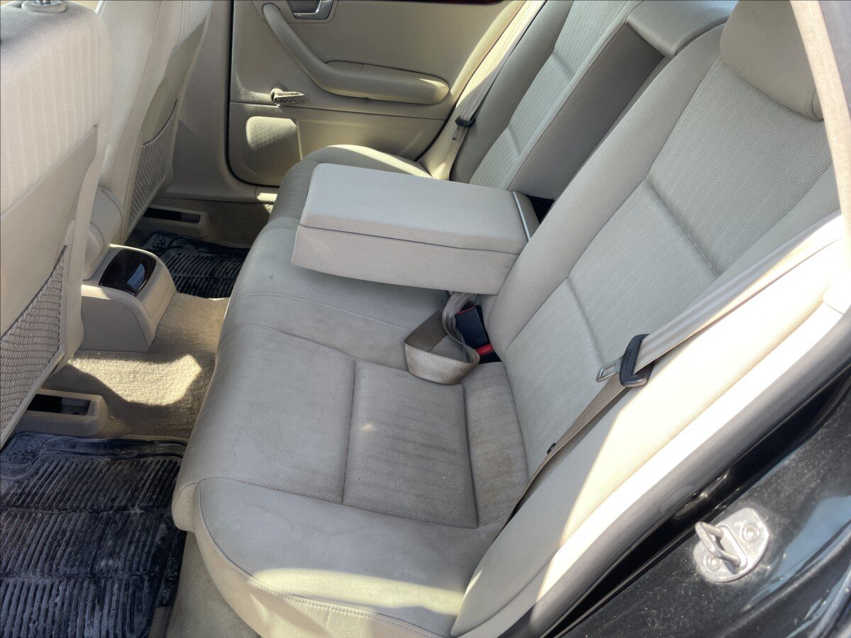 Audi A4 Sedan / Limuzína 1,8 l 110 kw