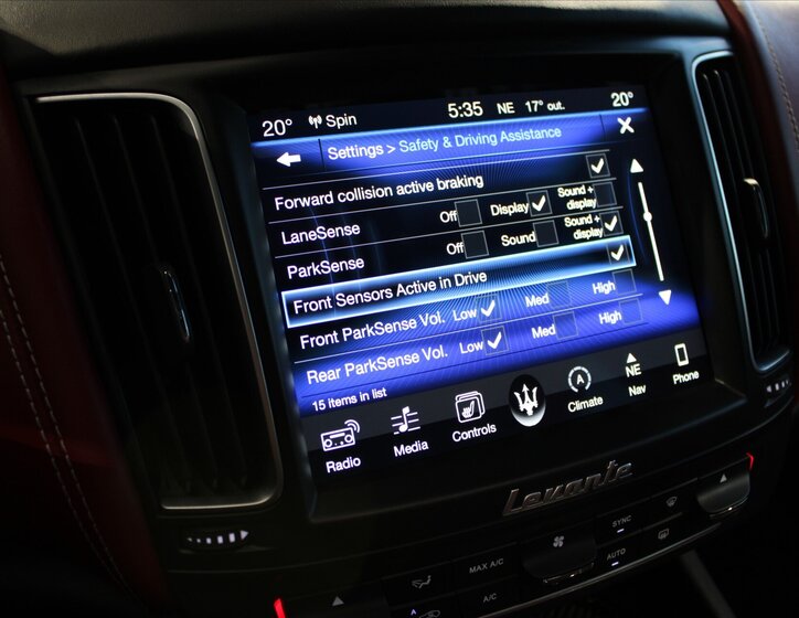 Maserati Levante SUV / Terénní 3,0 l 316 kw