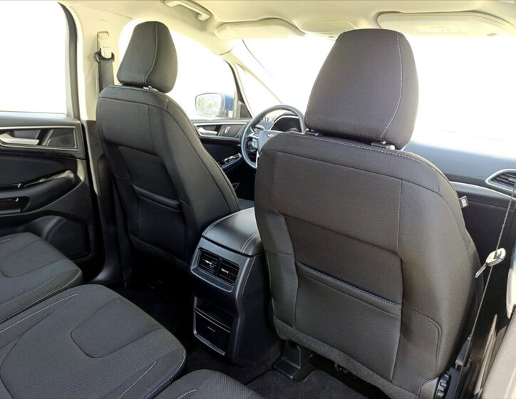 Ford S-MAX MPV 1,5 l 121 kw