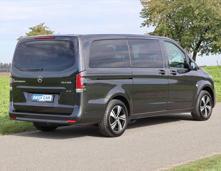 Mercedes-Benz Vito Kombi 2,0 l 174 kw