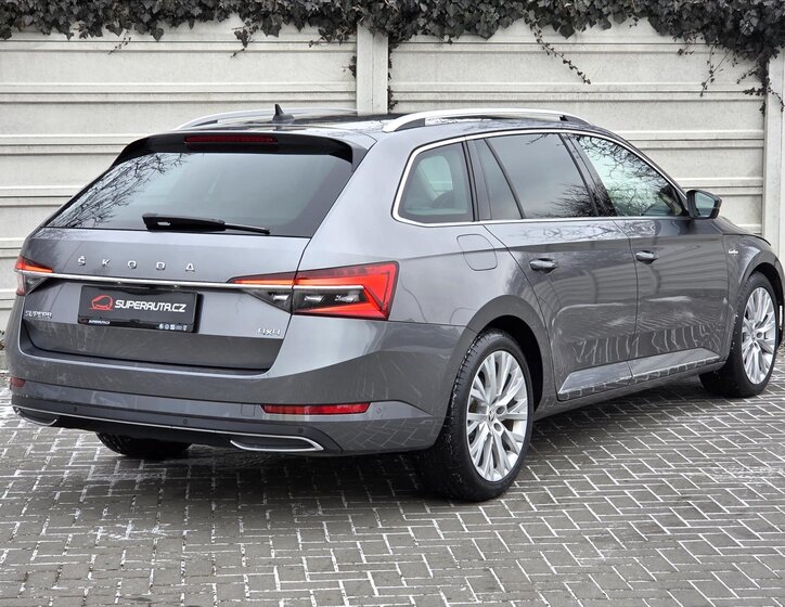 Škoda Superb Kombi 2,0 l 147 kw
