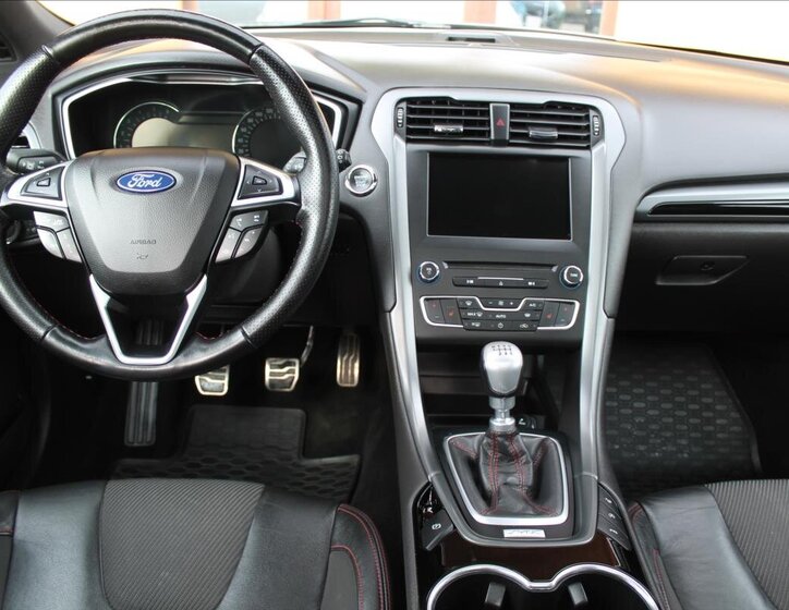 Ford Mondeo Kombi 2,0 l 132 kw