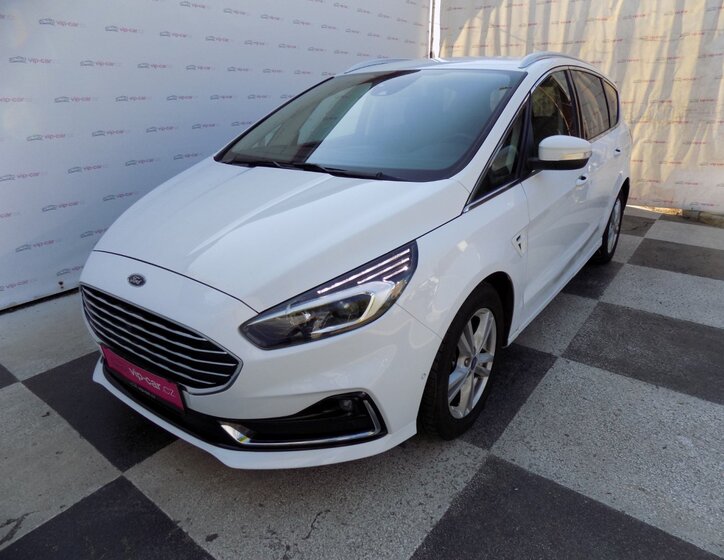 Ford S-MAX 1