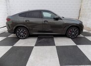 BMW X6 SUV 3,0 l 210 kw