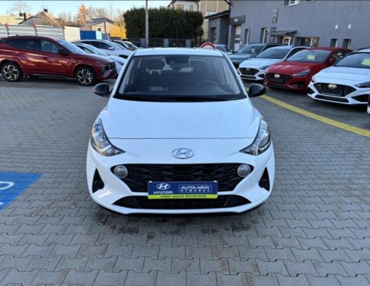 Hyundai i10 Hatchback 998,0 49 kw