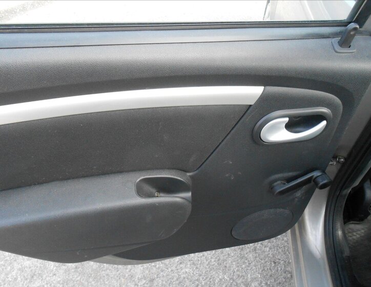 Dacia Sandero Hatchback 1,1 l 55 kw