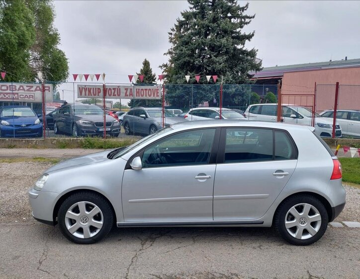 Volkswagen Golf Hatchback 1,4 l 59 kw