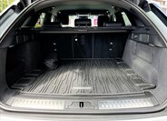 Land Rover Range Rover Velar SUV / Terénní 2,0 l 150 kw