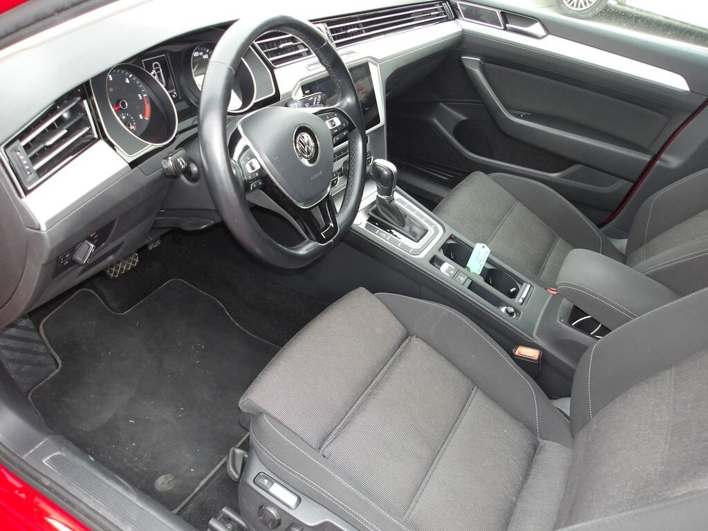 Volkswagen Passat Kombi 1,6 l 88 kw