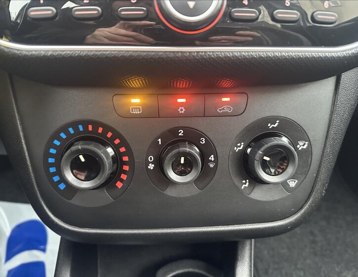 Fiat Punto Hatchback 1,4 l 57 kw