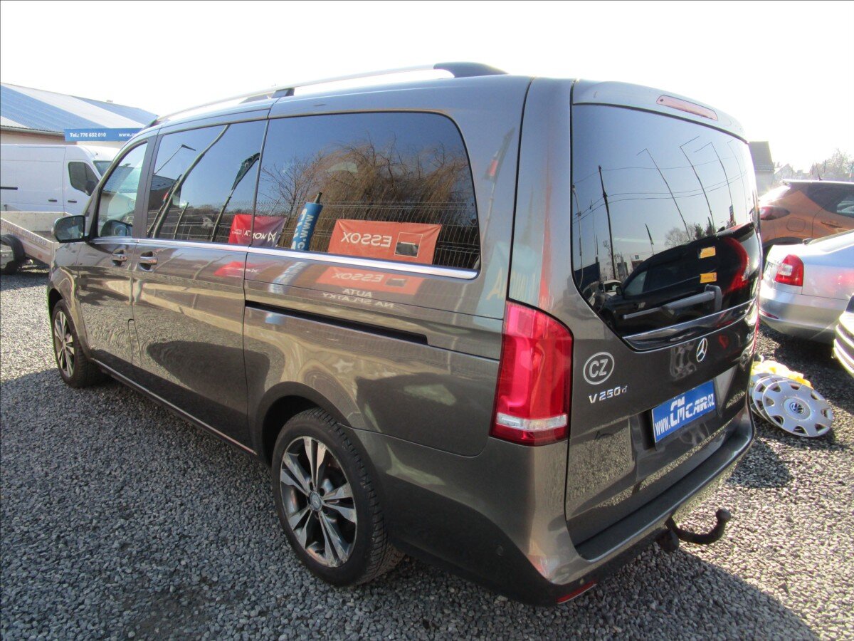 Mercedes-Benz Třídy V Kombi 2,1 l 140 kw
