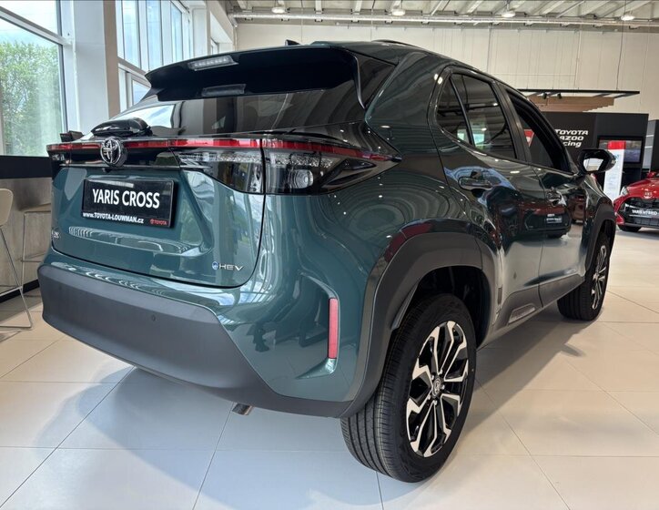 Toyota Yaris Cross SUV 1,5 l 96 kw