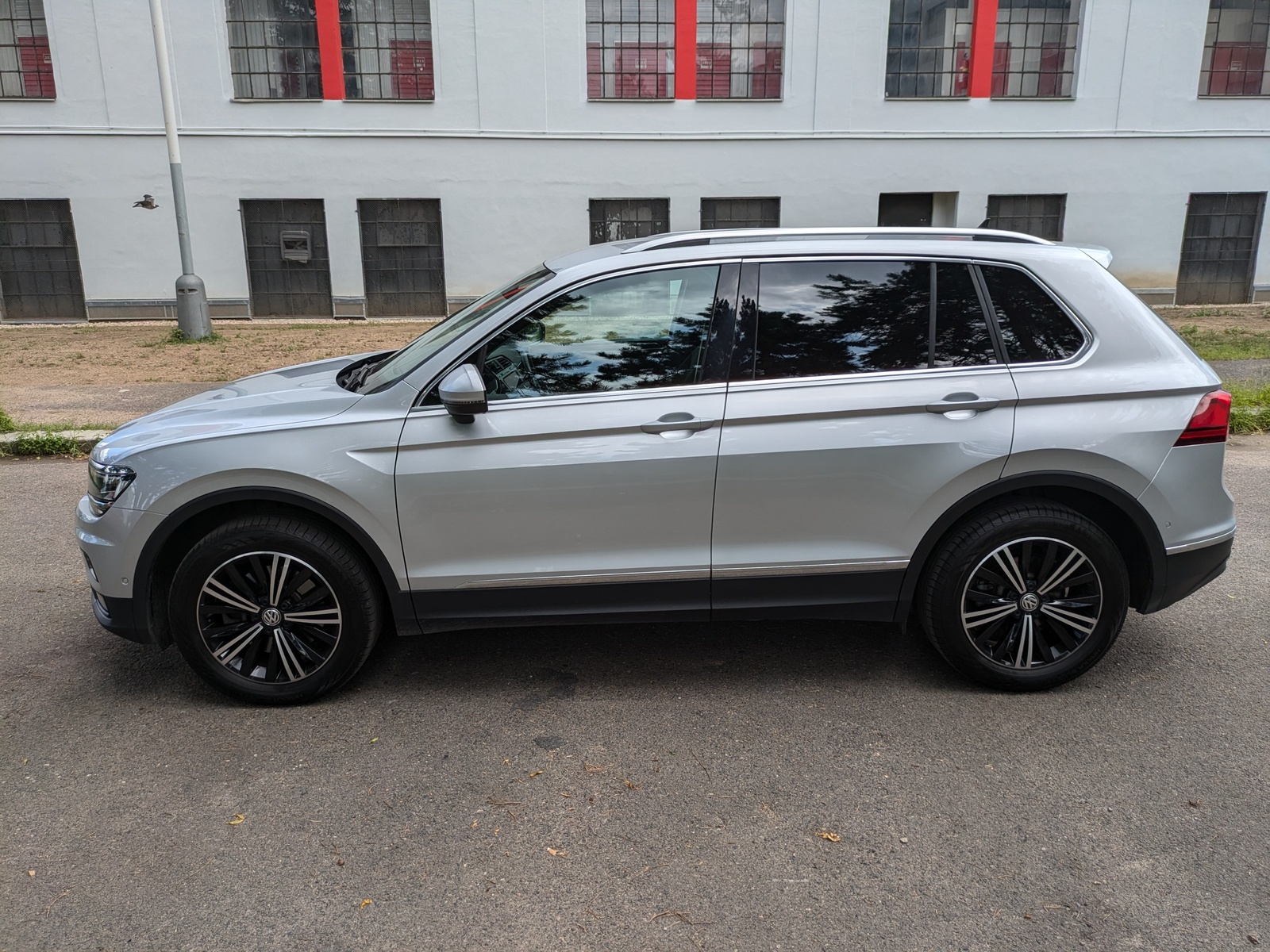 Volkswagen Tiguan 8