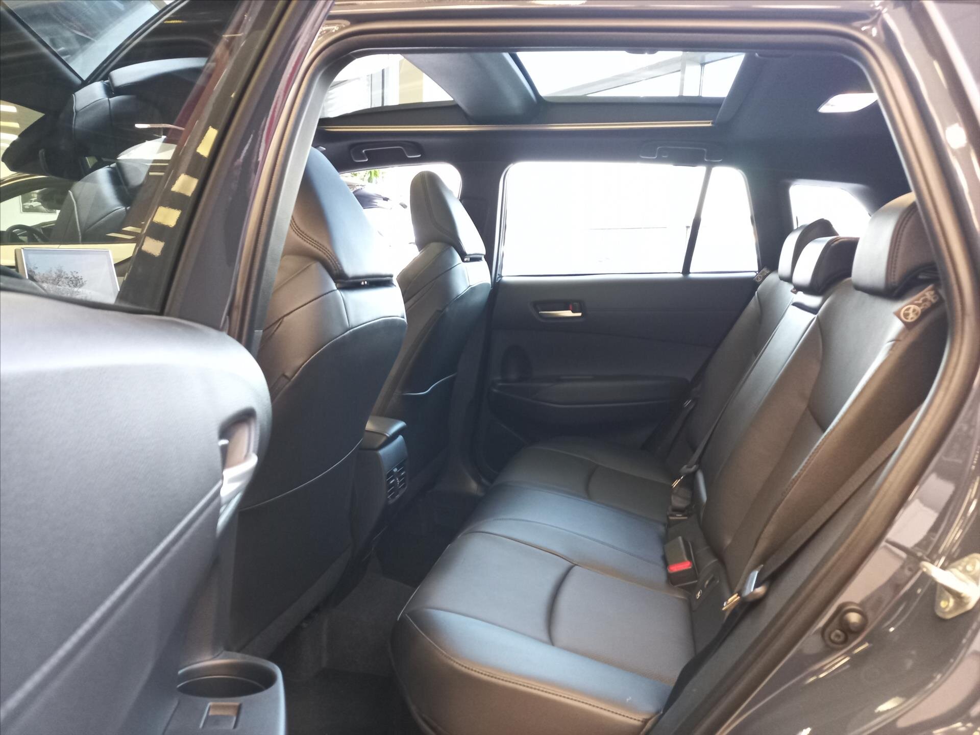 Toyota Corolla Cross CUV 2,0 l 112 kw