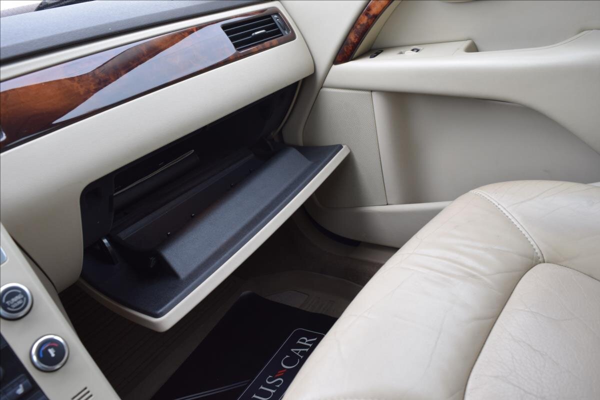 Volvo XC70 Kombi 2,4 l 120 kw