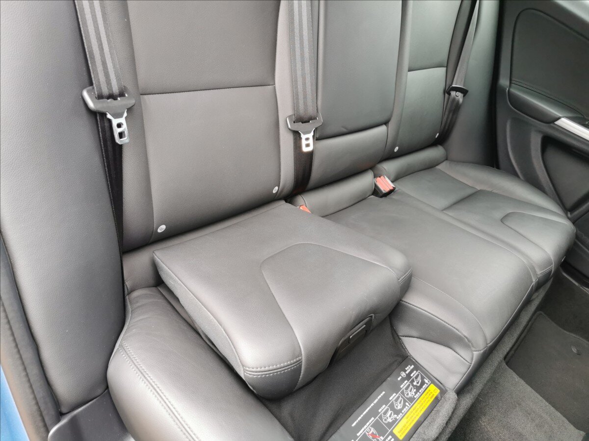 Volvo V60 Kombi 2,0 l 133 kw