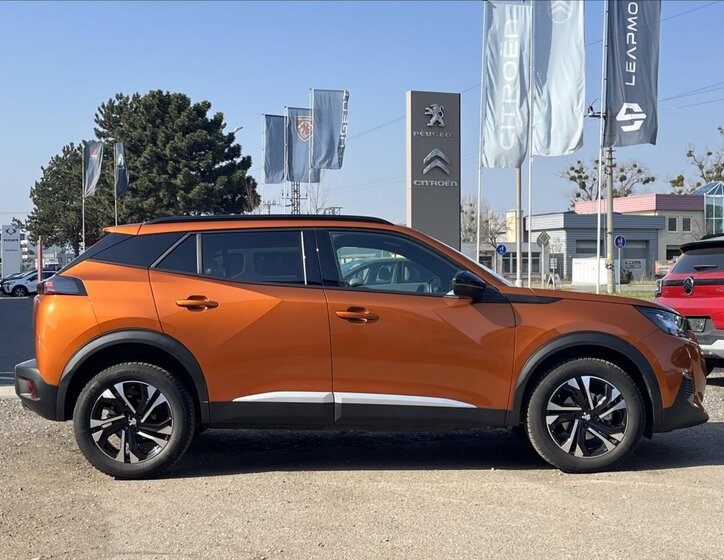 Peugeot 2008 SUV / Terénní 1,2 l 96 kw
