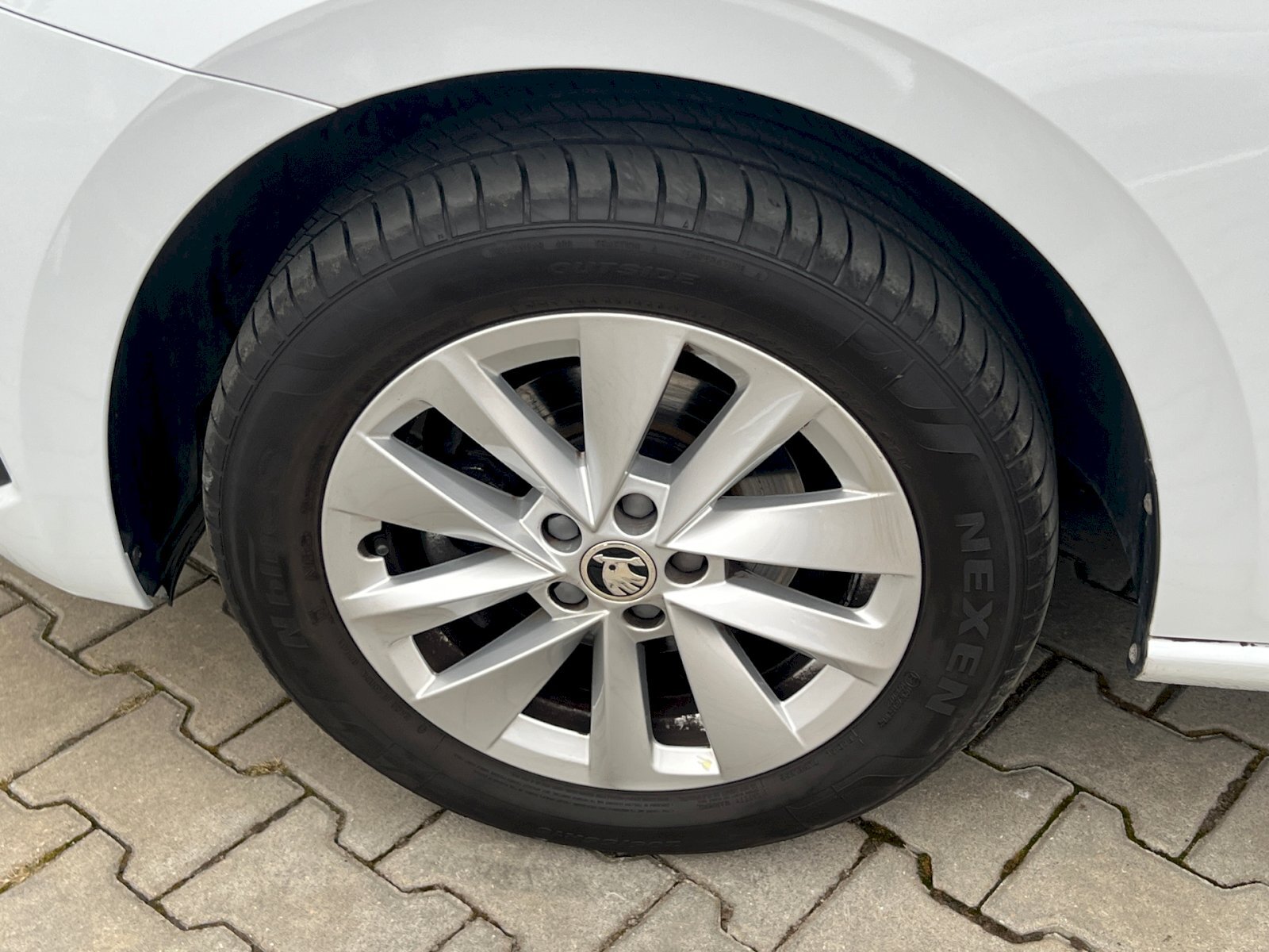 Škoda Scala Hatchback 1,0 l 85 kw