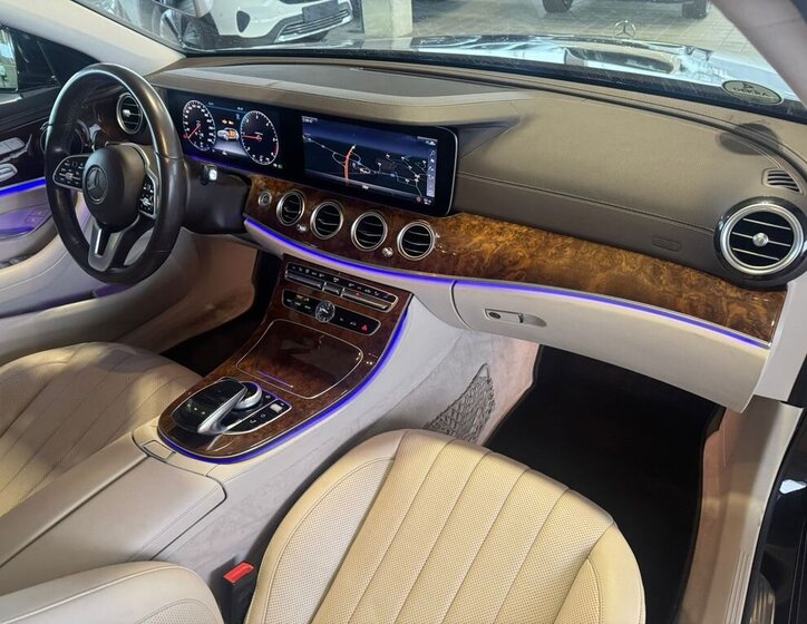 Mercedes-Benz Třídy E Kombi 2,0 l 143 kw