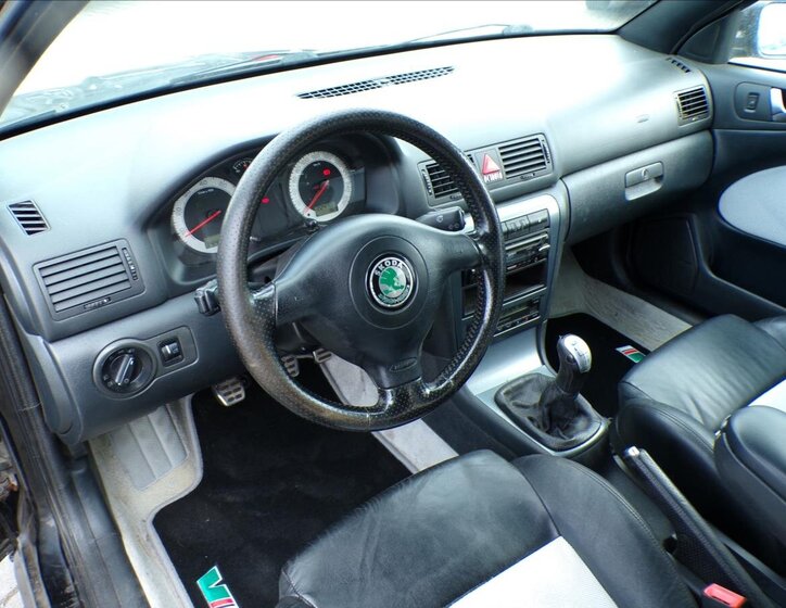 Škoda Octavia Kombi 1,8 l 132 kw