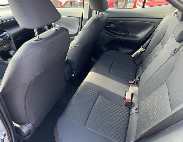 Toyota Yaris Cross 11