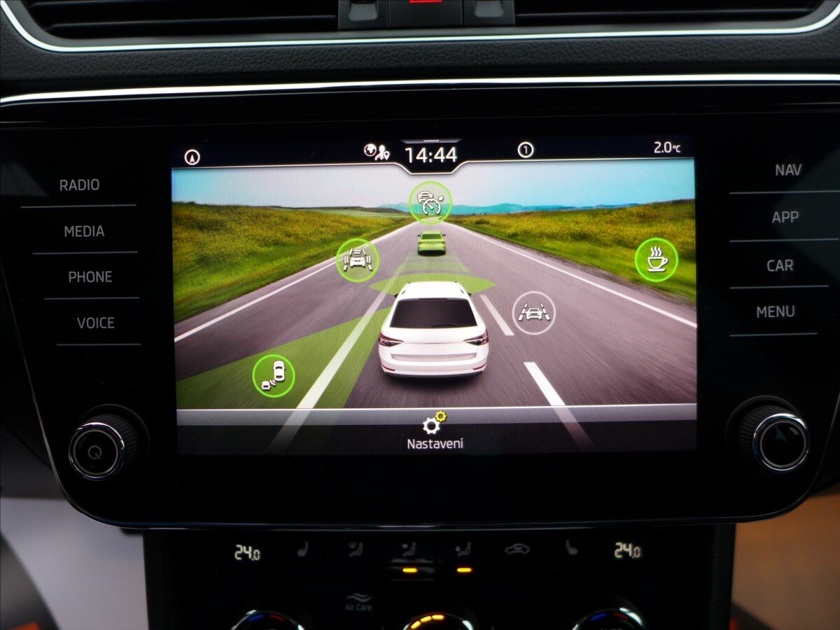 Škoda Superb Kombi 2,0 l 110 kw