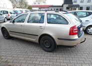 Škoda Octavia Kombi 2,0 l 103 kw