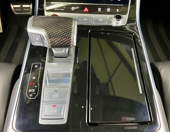 Audi SQ8 SUV / Terénní 4,0 l 373 kw