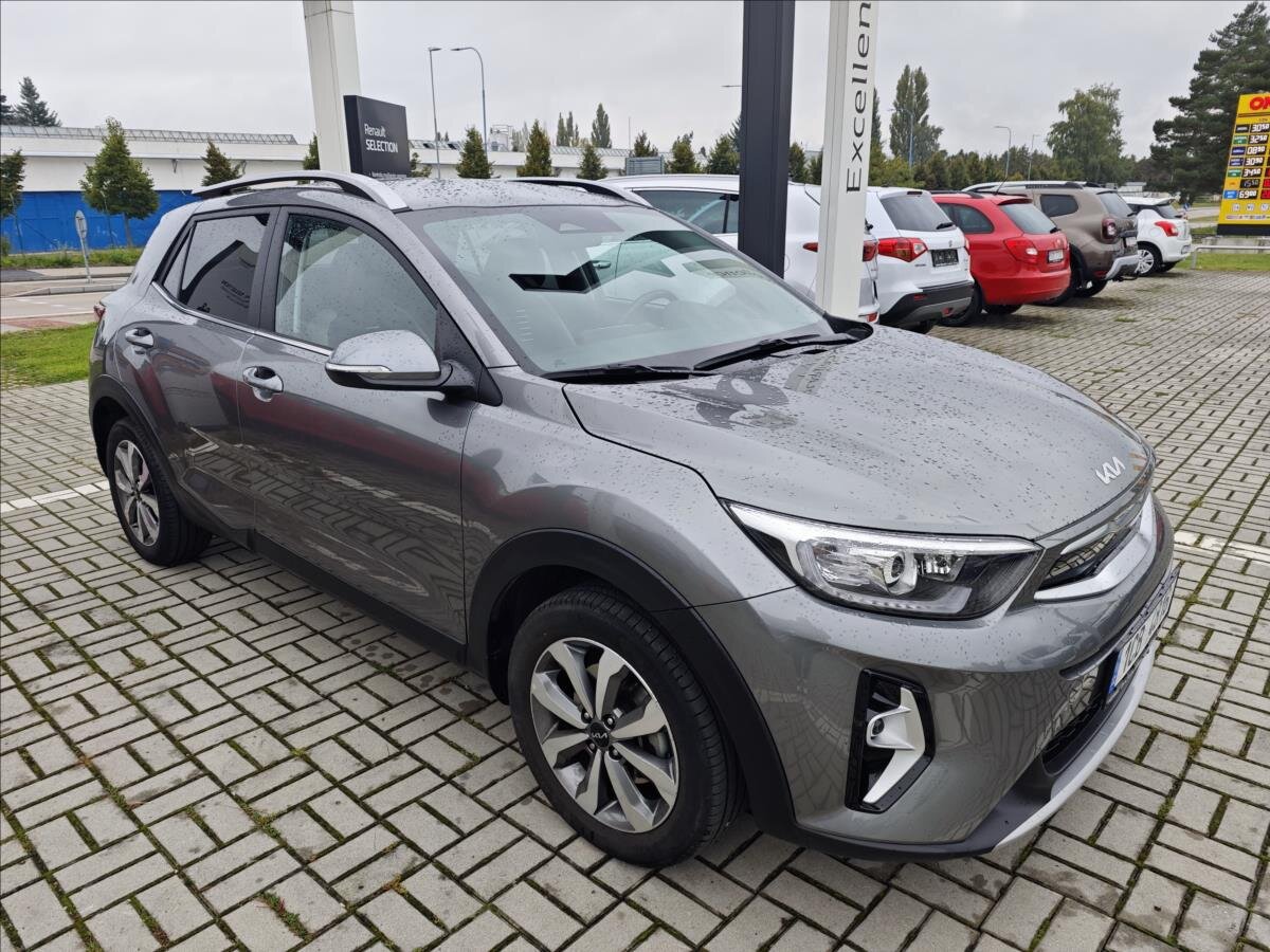 KIA Stonic SUV 1,2 l 62 kw