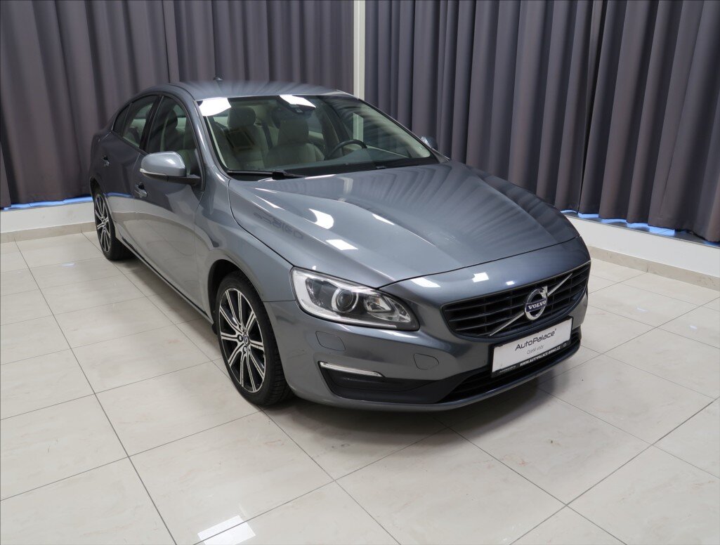 Volvo S60 Sedan / Limuzína 2,0 l 140 kw