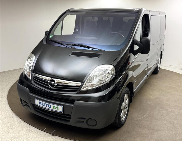 Opel Vivaro 1