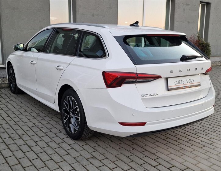 Škoda Octavia 8
