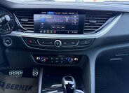 Opel Insignia Kombi 2,0 l 128 kw