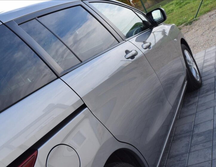 Mazda 5 Kombi 1,8 l 85 kw