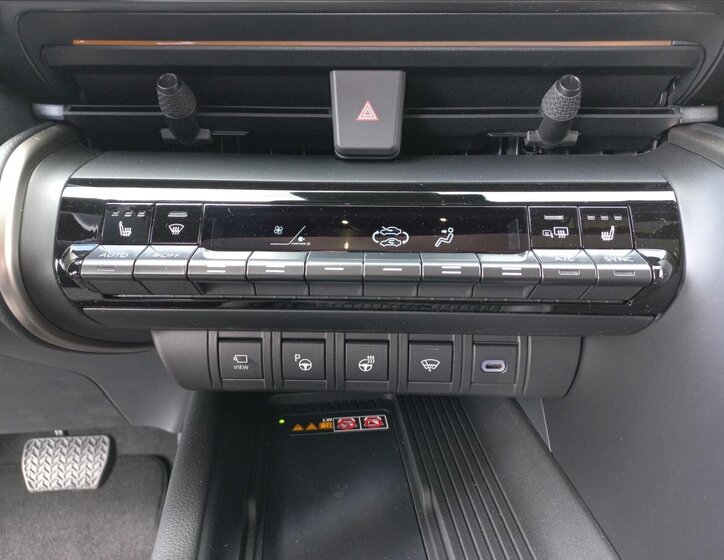 Toyota C-HR SUV / Terénní 2,0 l 112 kw