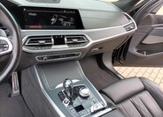 BMW X7 SUV / Terénní 4,4 l 390 kw