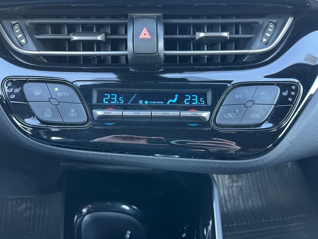 Toyota C-HR SUV / Terénní 1,8 l 72 kw