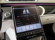 Mercedes-Benz Ostatní Sedan / Limuzína 6,0 l 450 kw