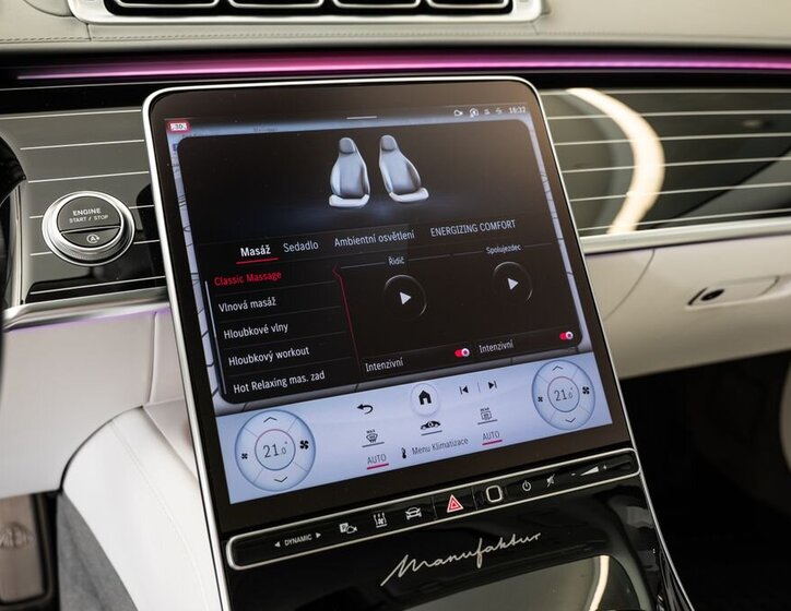 Mercedes-Benz Ostatní Sedan / Limuzína 6,0 l 450 kw